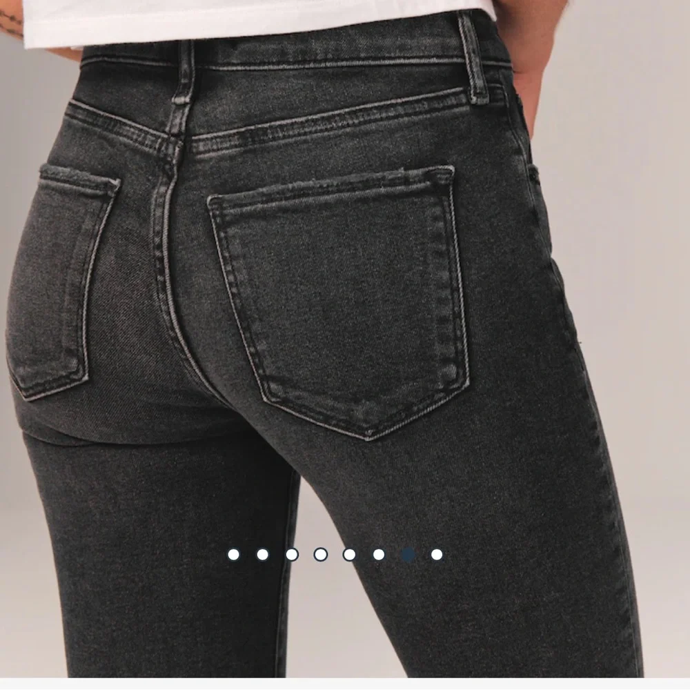 NWT Abercrombie & Fitch Mid Rise Super Skinny Ankle Jean - Picture 4 of 5